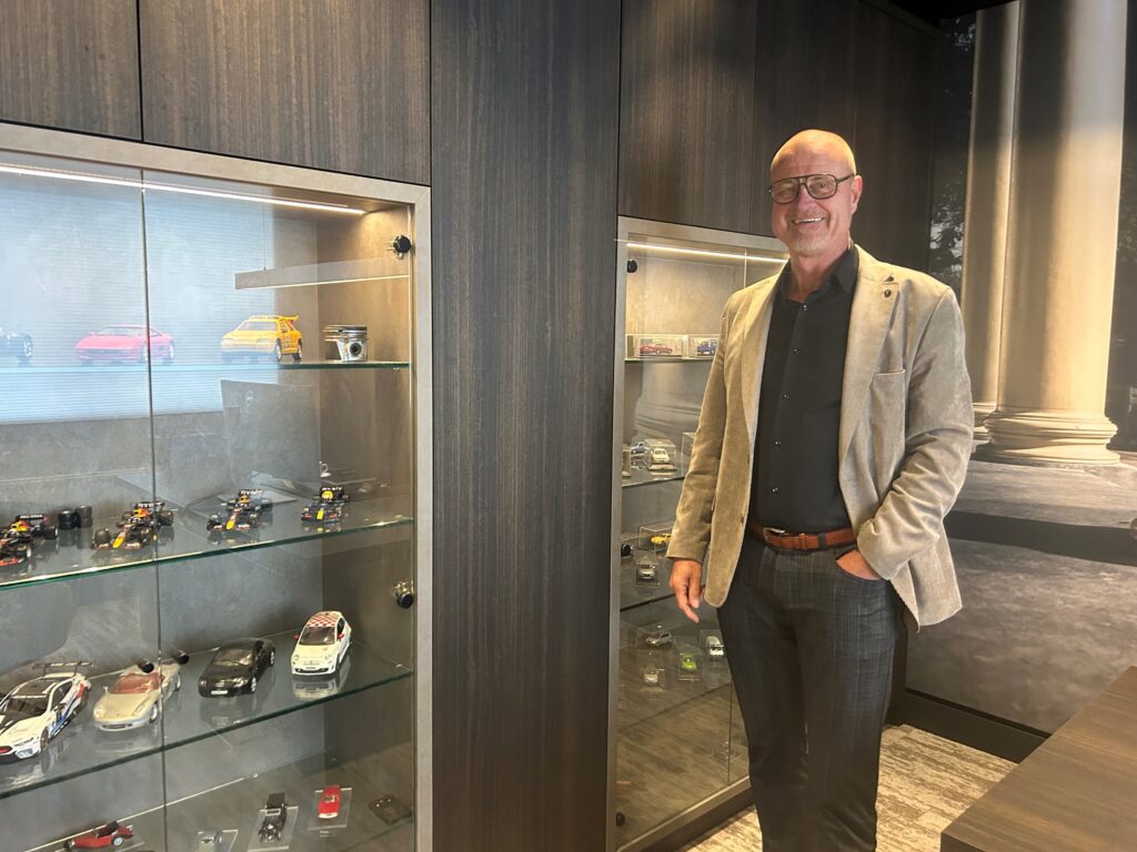 Directeur Gerard Bourguignon Lease en Verhuur